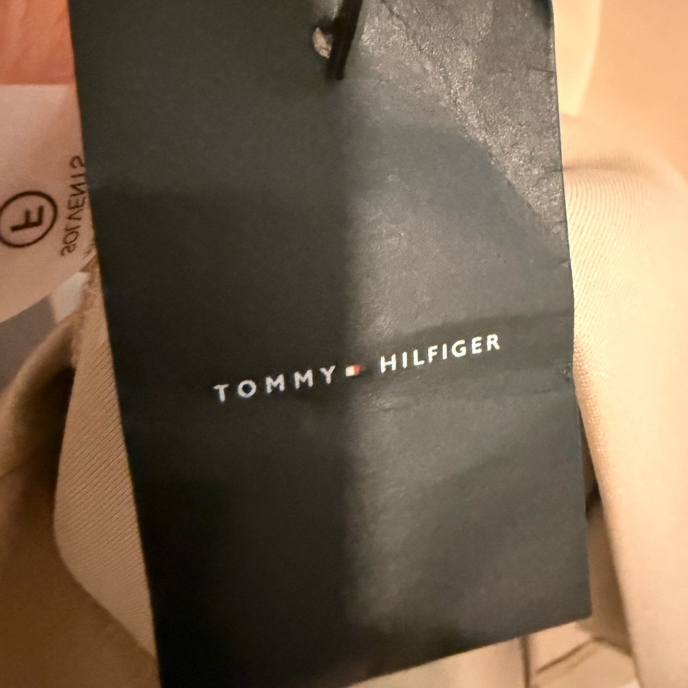 Tommy Hilfiger Beige/ tan Dress with White Accents - Picture 10 of 10
